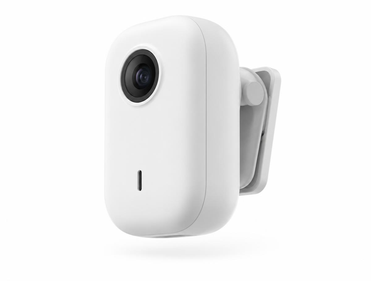 Product concept render of the small wireless ProcedurePause sensor module with a clamp mount